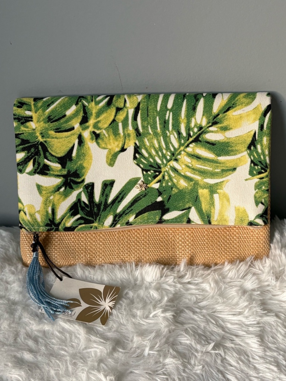 Cappelli Straworld Green Foldover Clutch - NWT